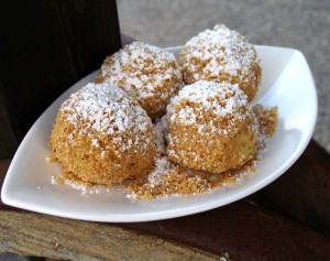 Marillenknoedel Vegan Mehlspeise